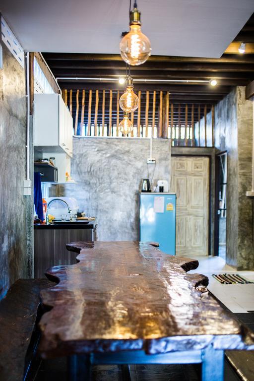 Sweet Life Guesthouse 란타섬 외부 사진