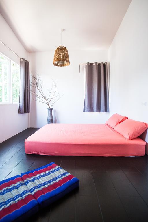 Sweet Life Guesthouse 란타섬 외부 사진
